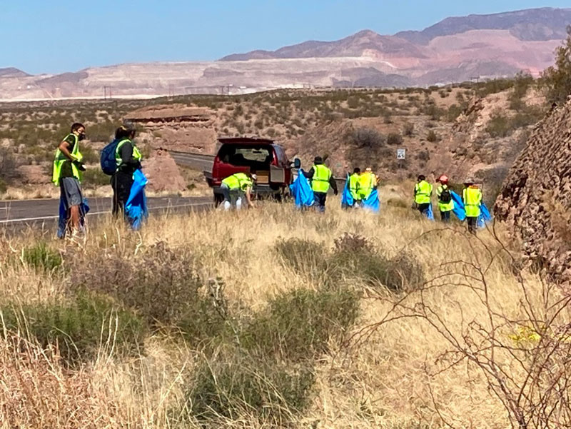 Adopt a Highway volunteers clean up next to one of Arizona's highways